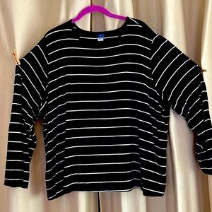 Old Navy black long sleeve top with White stripes sz 2X